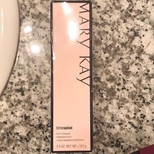 Mary Kay 3-in-1 Cleanser